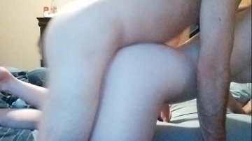 Dilettante 18 anni scopata posizione doggystyle Regolano